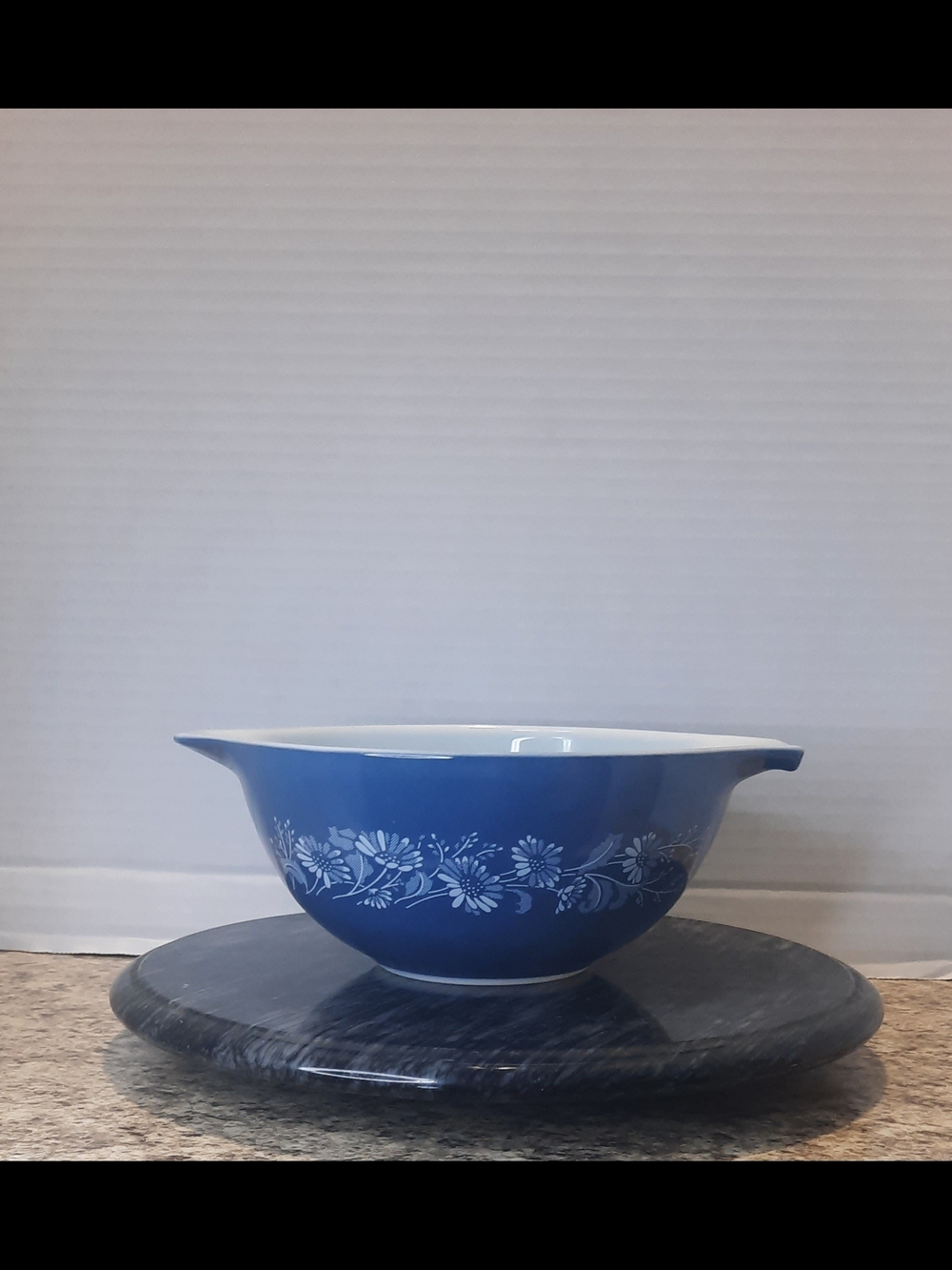 Pyrex Colonial Mist 442 Cinderella Bowl